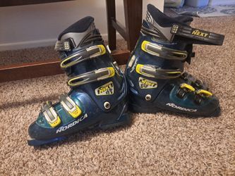 NORDIC NEXT ski boots