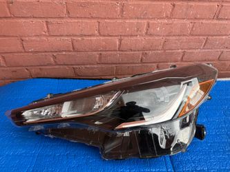 2022 2023 2025 Toyota Corolla Cross Headlight LH