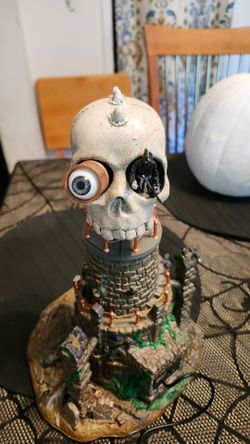 Skull Castle Gothic Fantasy Resin Figurine