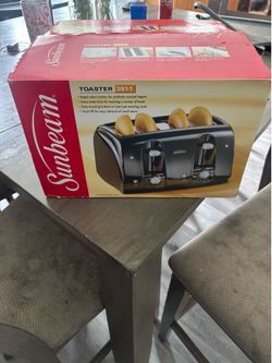New 4 piece toaster