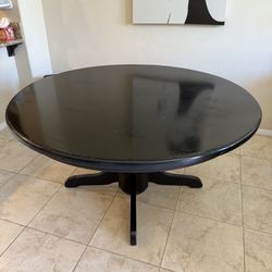 Pottery Barn Round Dining Table