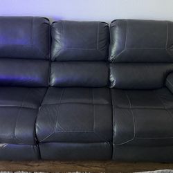 Reclining Couch for sale 🛋️