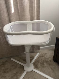 HALO Bassinest Baby Bassinet