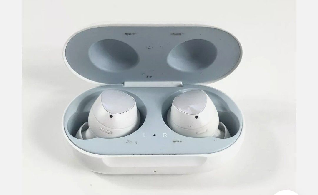 Samsung AKG