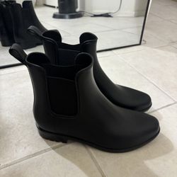 Chelsea Boots Size 9 