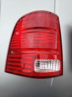 Ford explorer taillights
