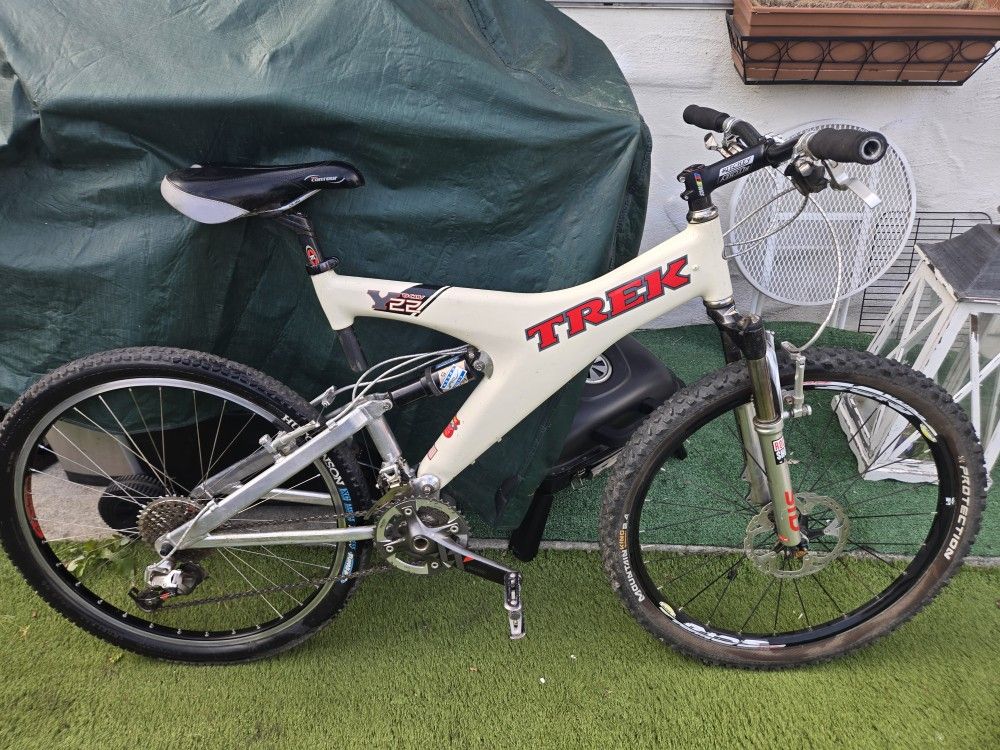 Vintage Trek Full Suspension Carbon Frame Mountain Bike
