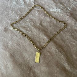 10 Kt Gold Necklace And Pendant 