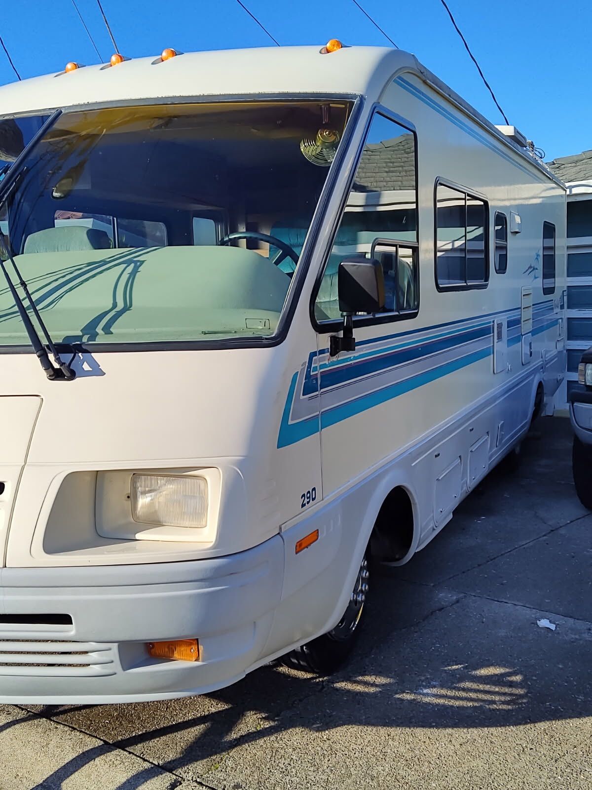 NATIONAL RV 30 Ft White 1995 for Sale in West Covina, CA - OfferUp