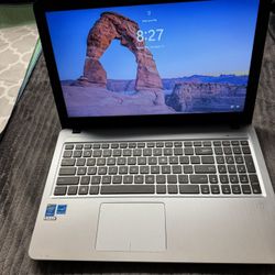 ASUS X540LA Laptop
