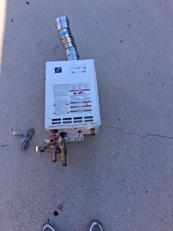 Takagi Tankless Water Heater with Flue