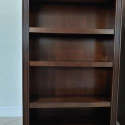 Bookshelf- 3 Adjustable Shelves