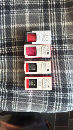 4 Shellac Nail Polishes