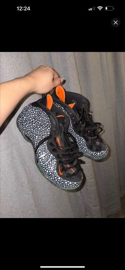 Nike Foam Posit Safari Size 9