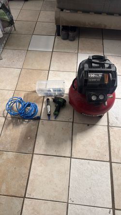 Porter-Cable 6 Gallon Air Compressor with Accessories