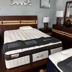 Solid Wood Bedroom set! $1999 🧡✅✨