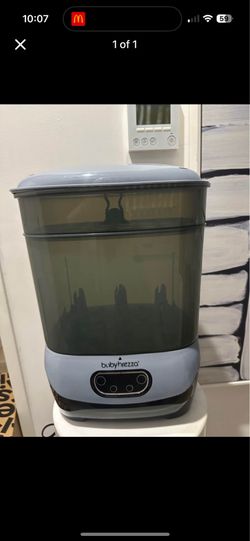 Baby Brezza bottle sterilizer and dry