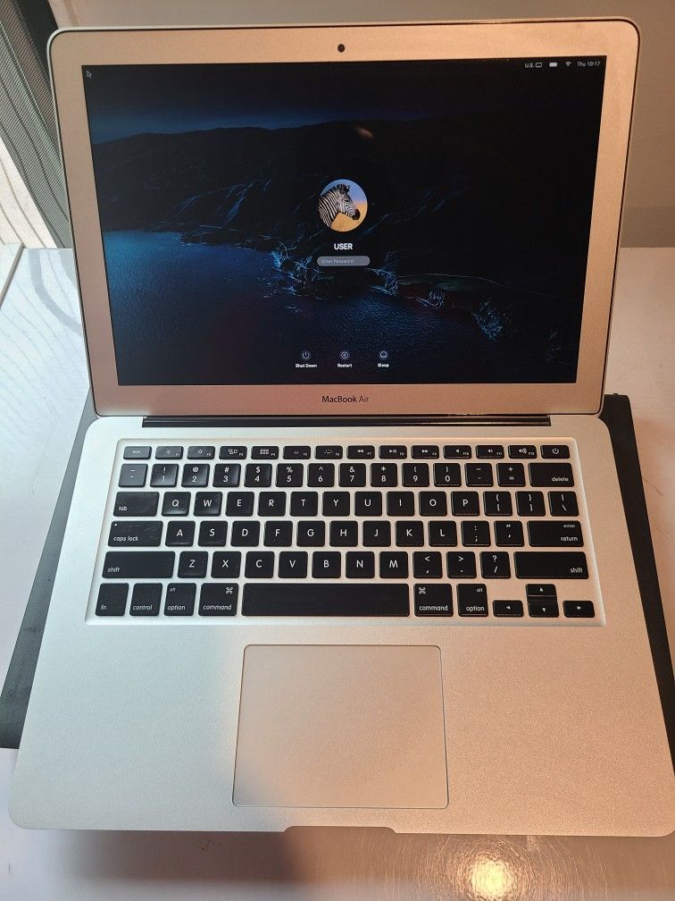 Macbook Air 2013 i5 (Best Offer)