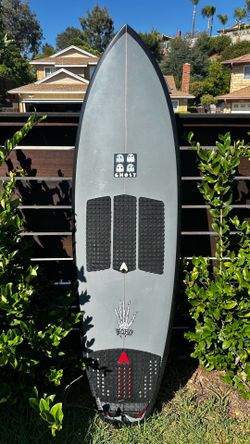 Rare Ghost shapes short board 5’10