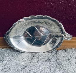 Vintage International Silver Company Number 348 Rose Leaf Serving Dish, Excellent Condition