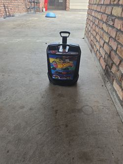 Hot Wheels 100 car case