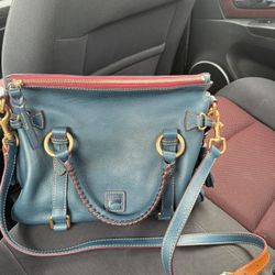 Dooney & Bourke Florentine Satchel/HandBag