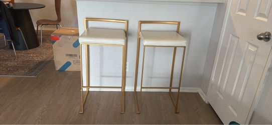 bar stools