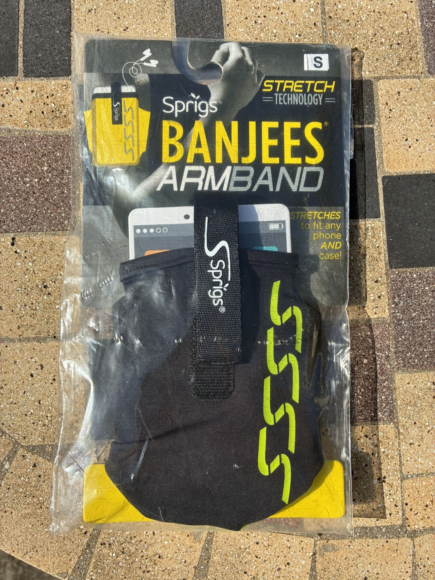 Sprigs Banjees Armband Phone Jogging Sports Fitness Hiking Running; size Large