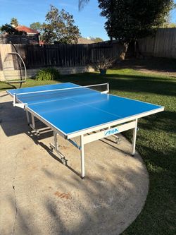 Table tennis table set