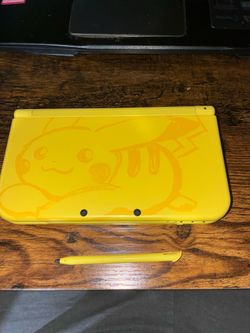 Nintendo New 3DS XL Pikachu Special Edition Yellow w/ Stylus, Charger, 6 Games