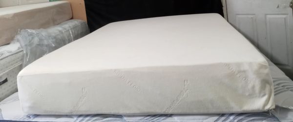 Full Size Mattress (Colchón Full Size)