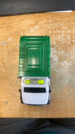 Collectible model recycle truck