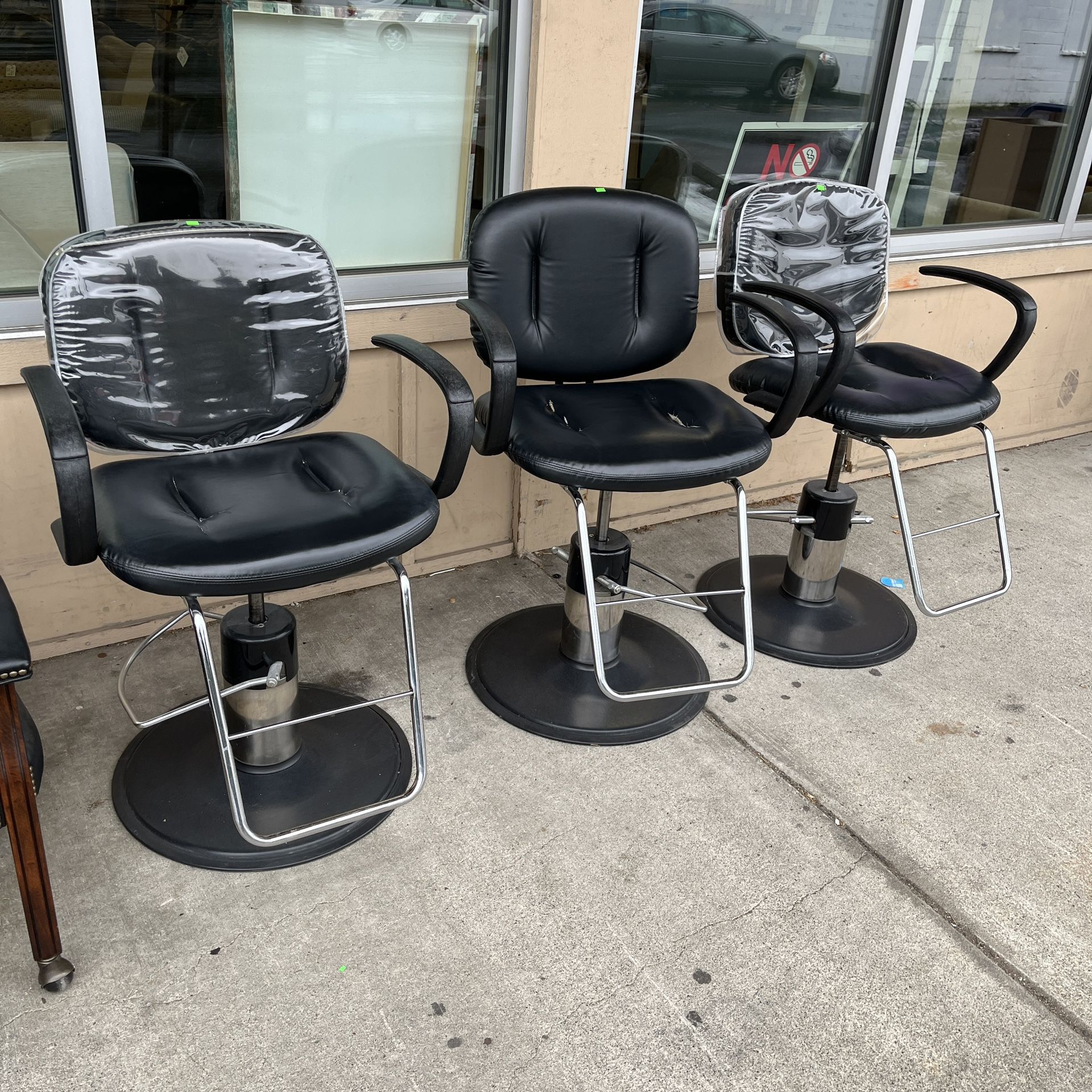 Black Salon Chair ( In Store) 