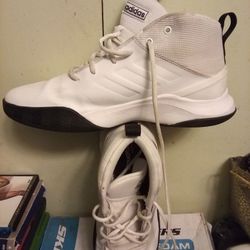 !! Men's Shoes Adidas Size 12 Almost New 