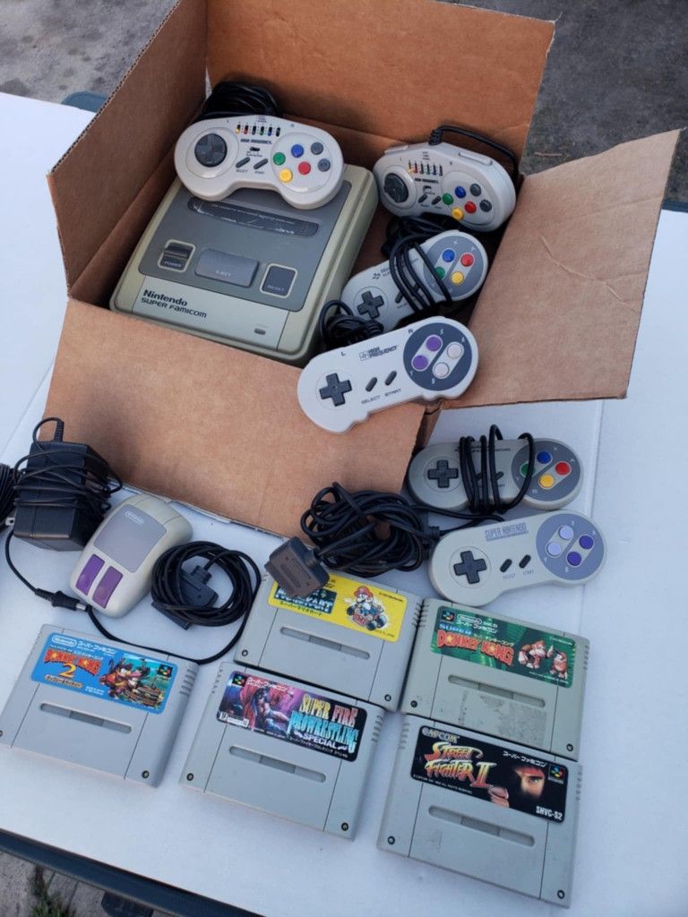 Nintendo Famicom Rare Retro Gaming Console Japan version with 5 Great Games & 6 Controller & 1 Mouse $300! Brand new cables all around. $300! Or close