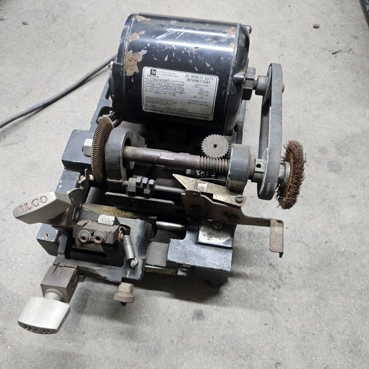 Ilco 017 Automatic Key Machine - Key Duplicator/Key Cutter