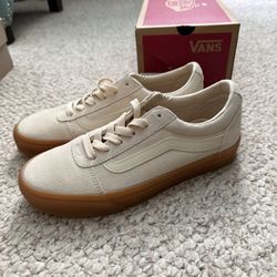 NIB WOMENS Vans Ward Sneaker -SIZE 8