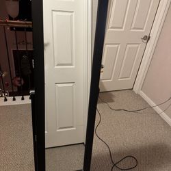 Jewelry Stand With Mirror