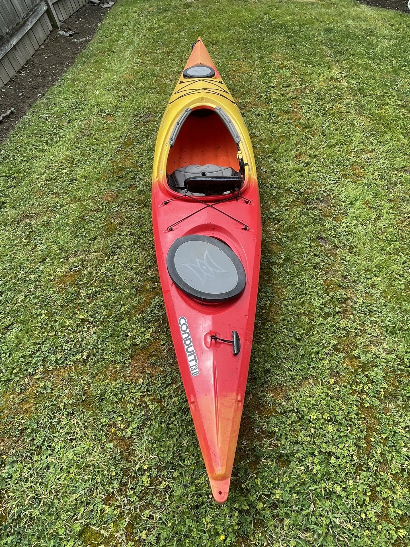 Perception Kayak Conduit 13ft sit In kayak