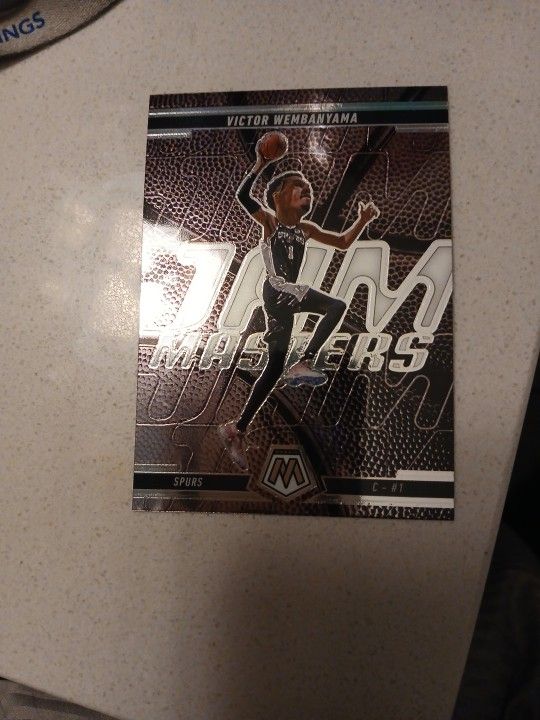 Victor Wembanyama Case Hit