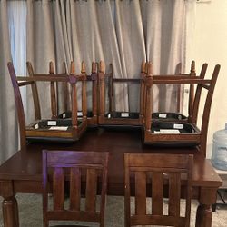 Table with 8 Chairs 