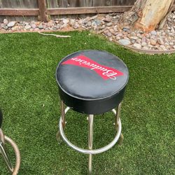 5 Barstools 