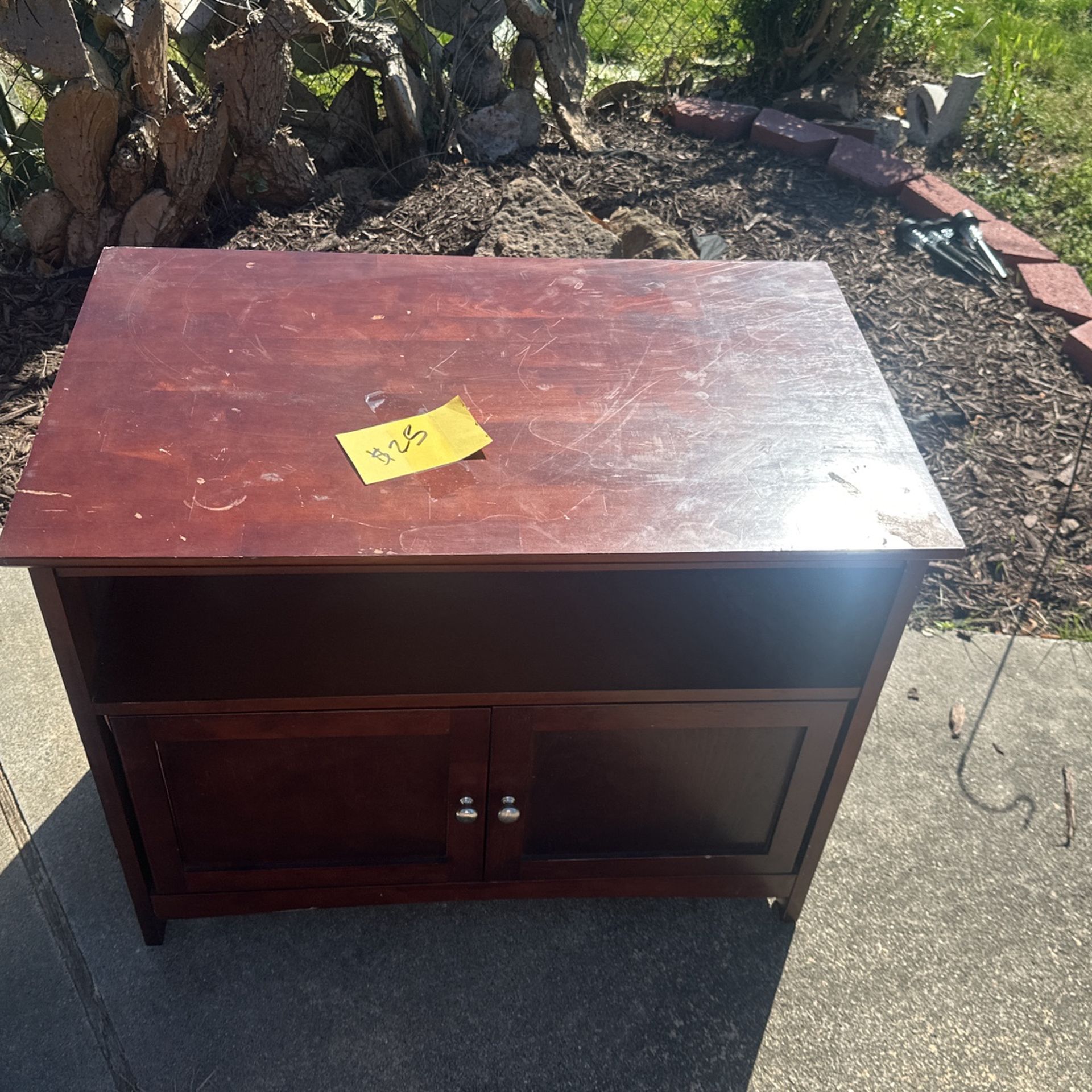 End Table Or entertainment Table