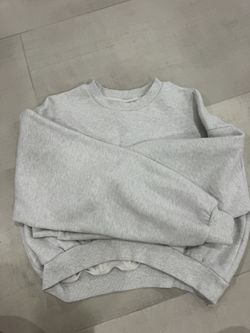 * SALE AS IS* LIKE NEW ARITZIA CROPPED