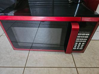 Hamilton Beach Microwave Oven Red and Black