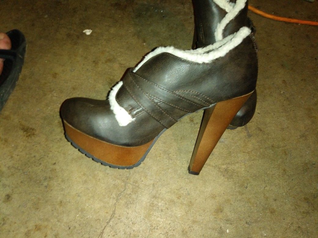 Size 9 heels