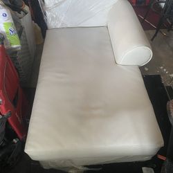 White Leather, Couch/Bed