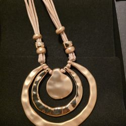 Elegant Necklace 