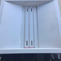 LED LIGHT 