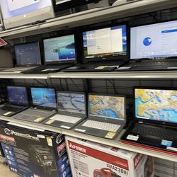 Laptop With 🔌  Charger On Sales 